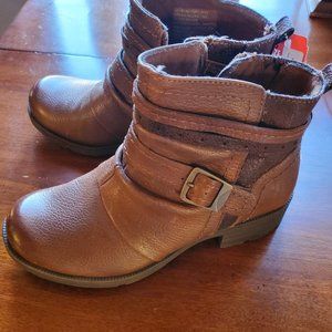 Earth Origins Leather Boots Size 6